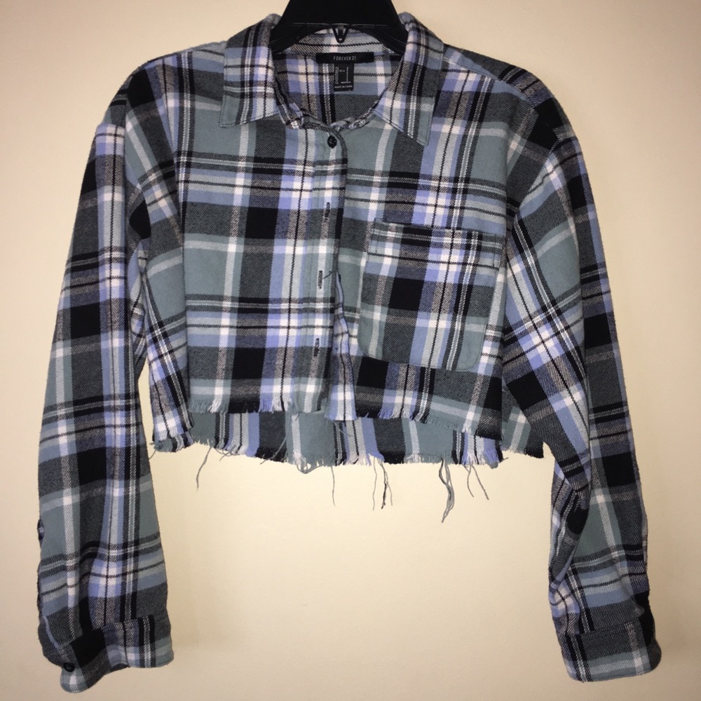 FOREVER 21 cropped plaid blue flannel button up - Like new - thick material
